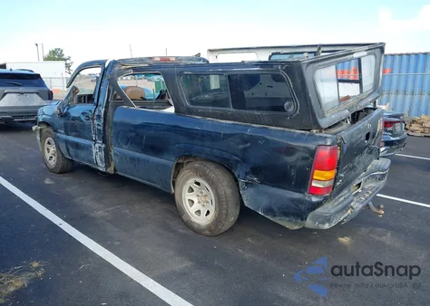 2000 Chevrolet Silverado 1500 z USA, uszkodzony, nr VIN 1GCEC14WXYE241404
